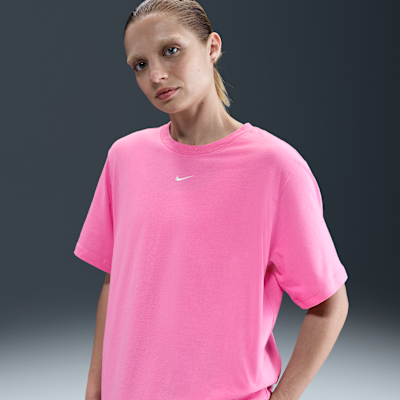 Nike Sportswear Essential Women's T-Shirt. Nike.com Nike Sportswear Essential Women's T-Shirt. Nike.com